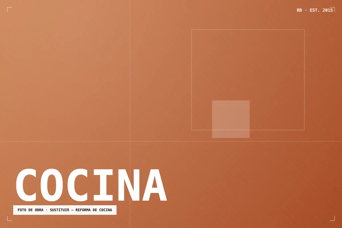 Reforma de cocina completa en Badalona con mobiliario a medida y encimera compacta